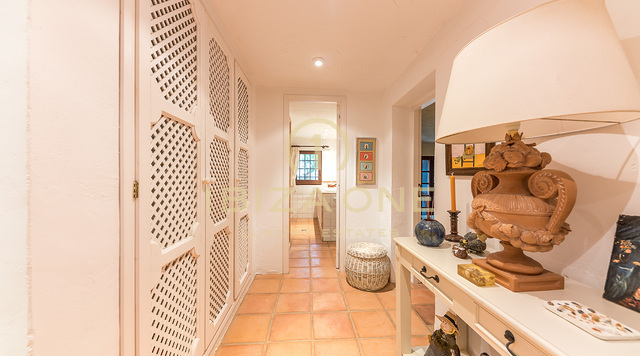 Splendida villa di lusso in stile rustico con dependance e vista mare in vendita, Ibiza - Splendida villa di lusso in stile rustico con dependance e vista mare in affitto, Ibiza