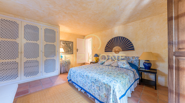 Belle villa de luxe de style campagnard avec maison d'hôtes et vue sur la mer à vendre, Ibiza - Belle villa de luxe de style campagnard avec maison d'hôtes et vue sur la mer à louer, Ibiza