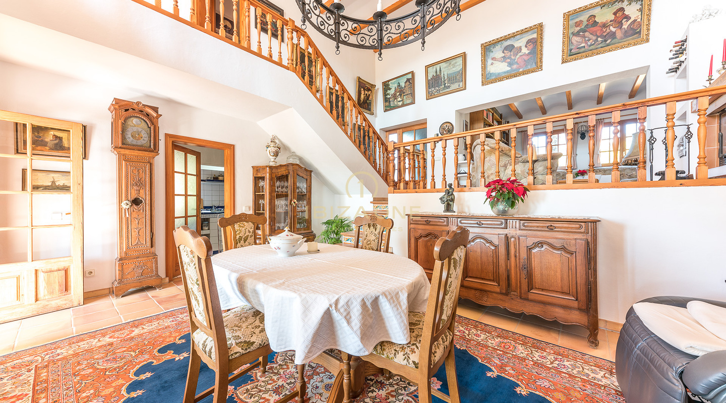 Mediterranean luxury villa with 11 bedrooms near Ibiza town for sale