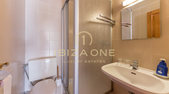 Mediterrane Luxus Villa mit 11 Schlafzimmern in der Nähe von Ibiza Stadt zum Verkauf