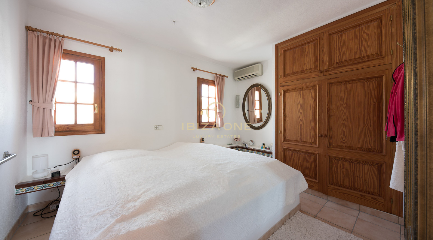 Villa di lusso mediterranea con 11 camere da letto vicino alla città di Ibiza in vendita