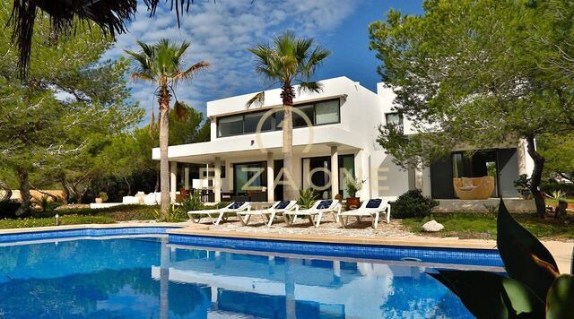 Luxury holiday villa near Cala Es Calo in Formentera for rent, Formentera/Ibiza