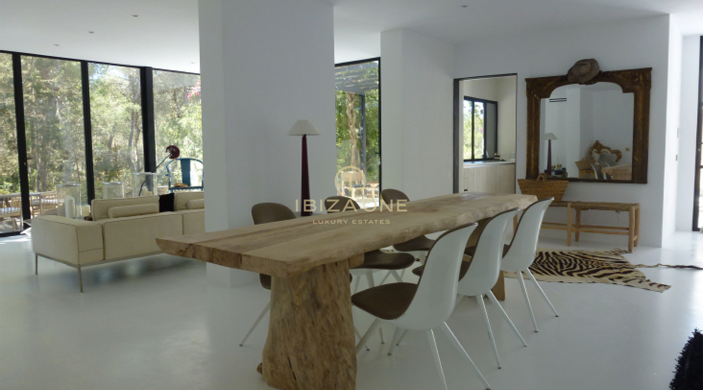 Villa de luxe à vendre et la maison de luxe est également à louer, Ibiza