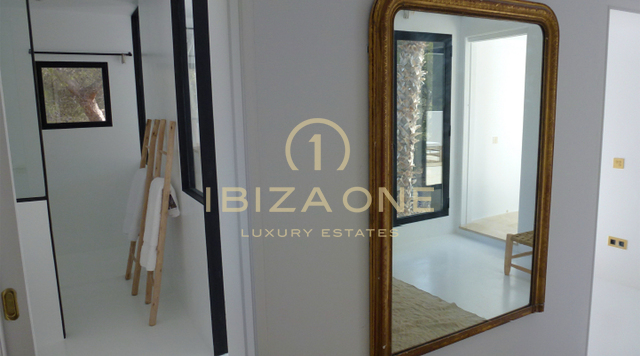 Villa de luxe à vendre et la maison de luxe est également à louer, Ibiza