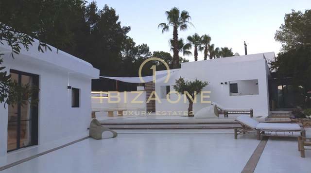 Luxusvilla zu verkaufen und das Luxushaus auch zu vermieten, Ibiza