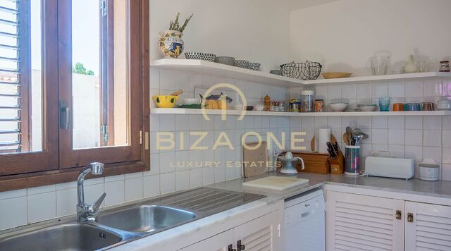 Immobilie in erster Meereslinie mit tollem Meerblick zu verkaufen, Ibiza