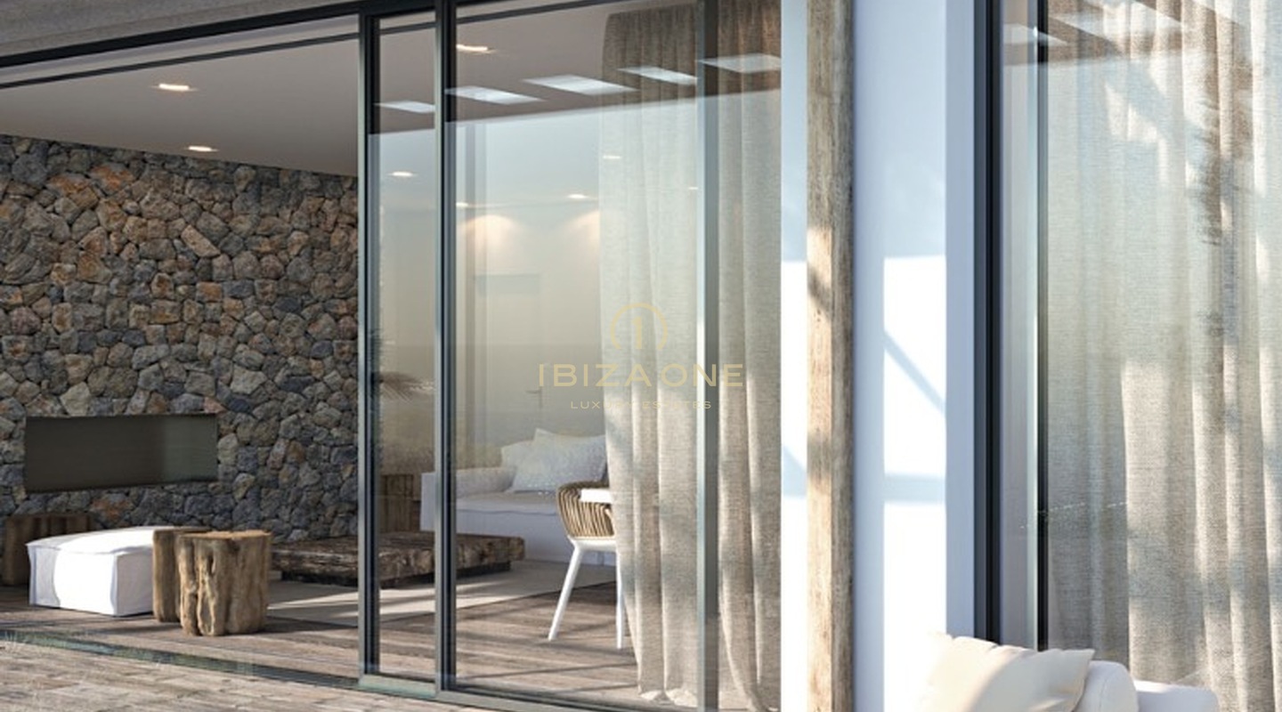 Modern luxury penthouse with sea views and sea access in Mallorca for sale