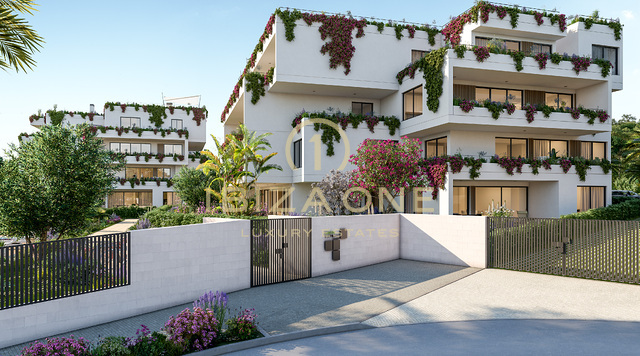 Complexe résidentiel nouvellement construit avec penthouse de luxe et vue sur la mer à Majorque à vendre