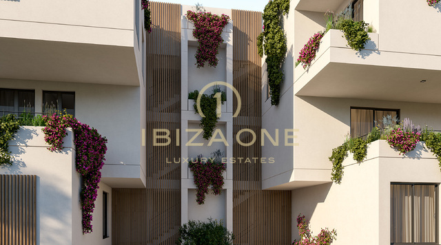 In vendita complesso residenziale di recente costruzione con attico di lusso e vista sul mare a Maiorca