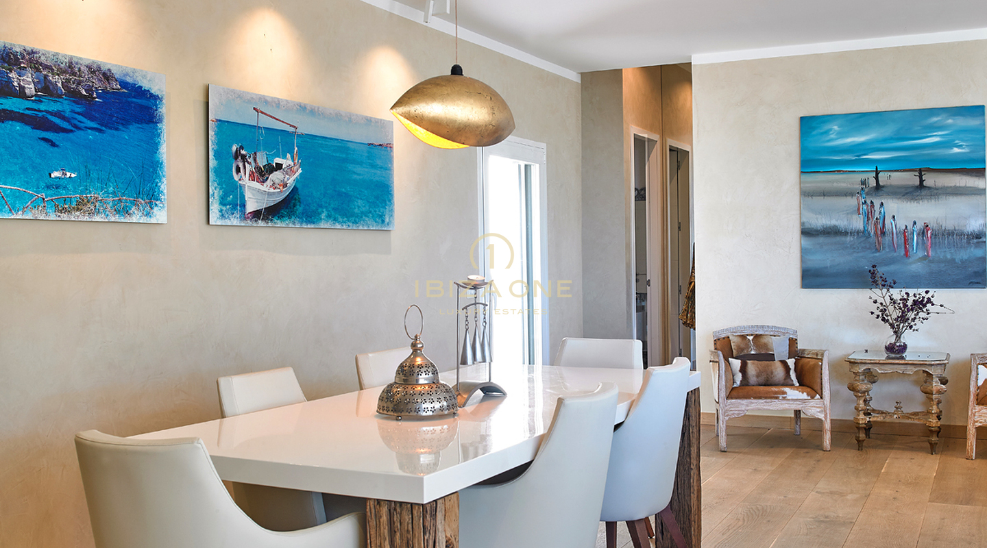 Herrliche Luxusvilla mit Meerblick und Vermietungslizenz in der Nähe von Ibiza-Stadt zu vermieten, Ibiza
