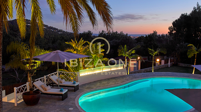 Magnifique villa de luxe avec vue sur la mer et permis de location près d'Ibiza, Ibiza