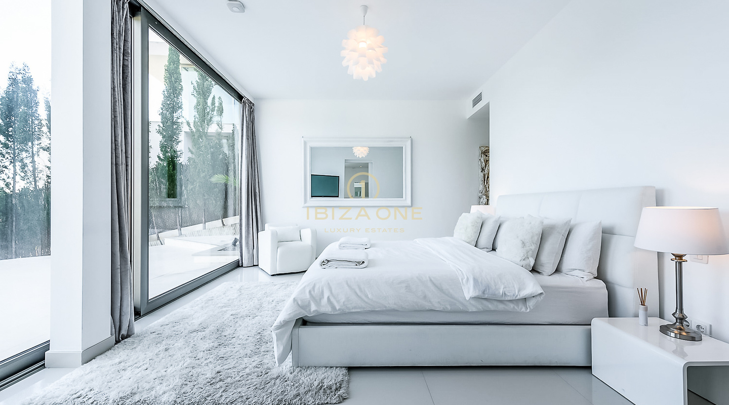 Moderne luxe vakantievilla met zeezicht en dichtbij Ibiza-stad en Talamanca te huur, Ibiza