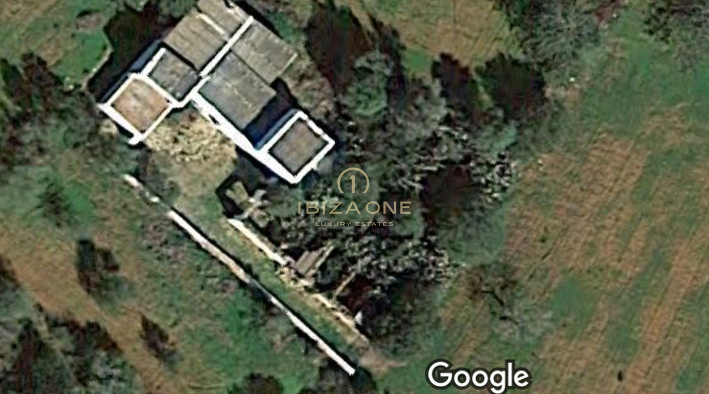 Origineel luxe Finca project om te renoveren met groot land nabij San Lorenzo/Sta. Gertrudis te koop, Ibiza - kan gemakkelijk worden gekocht bij de bekende architect Rolf Blakstad en daarna worden doorverkocht, Ibiza