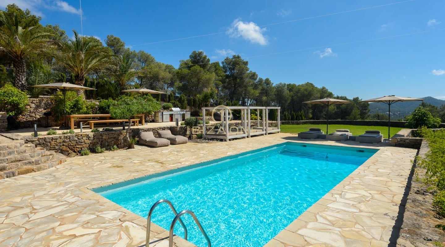 Belle villa avec intimité et une vue fantastique à vendre et à louer - licence de location