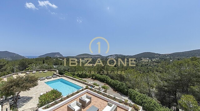Bellissima villa con privacy e una fantastica vista in vendita e noleggio - licenza di noleggio