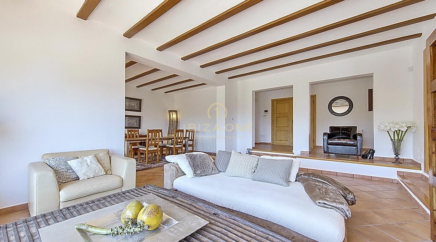 Hermosa villa con privacidad y una vista fantástica en venta y alquiler - licencia de alquiler