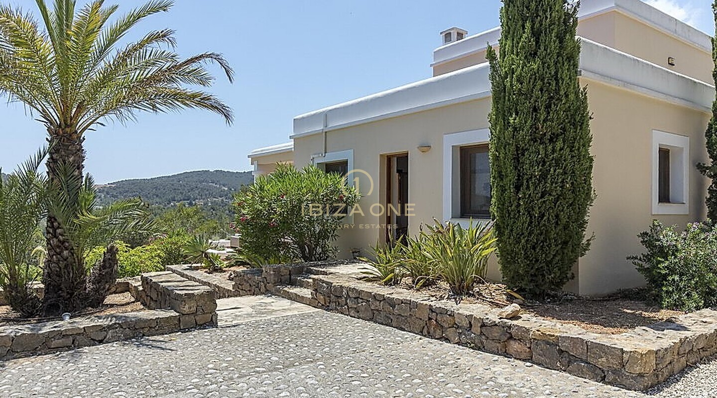 Bellissima villa con privacy e una fantastica vista in vendita e noleggio - licenza di noleggio