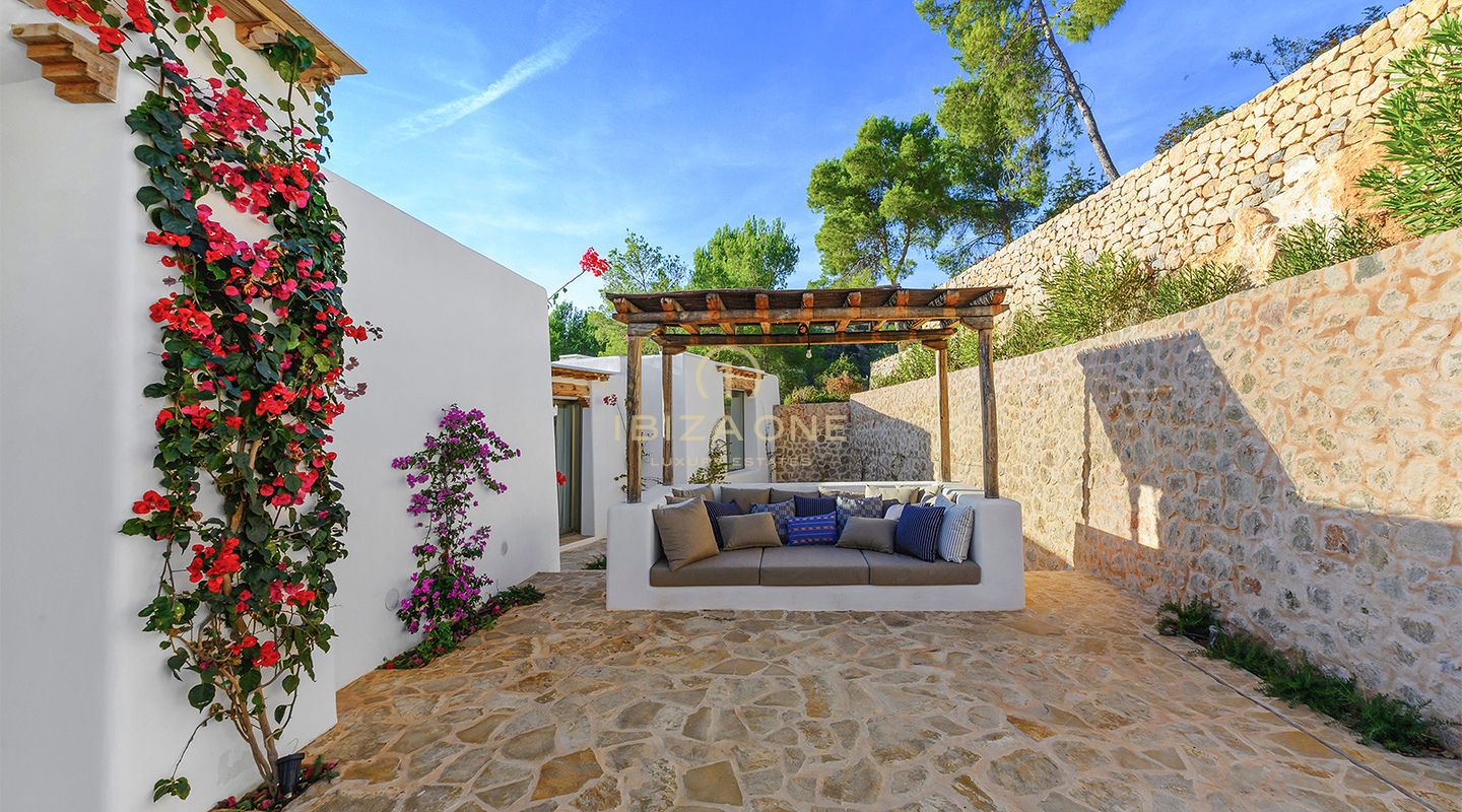 Luxuriöse Original Blakstad Finca auf einem Berggipfel von San Juan mit atemberaubender Aussicht zu verkaufen, Ibiza