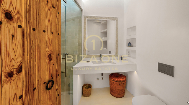 Luxueuse Finca originale de Blakstad au sommet d'une montagne de San Juan avec une vue imprenable à vendre, Ibiza