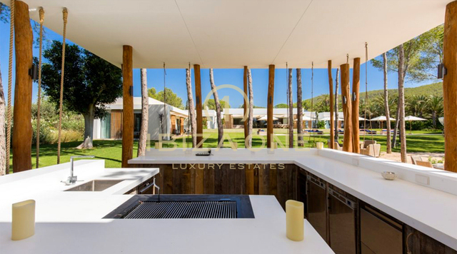 Resort di lusso paradisiaco con vista mare in affitto, Ibiza