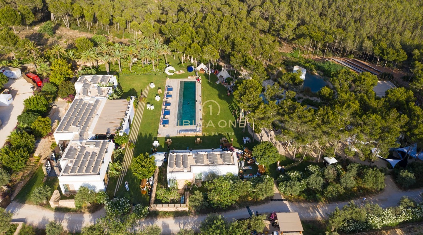 Complexe de luxe paradisiaque avec vue sur la mer à louer, Ibiza