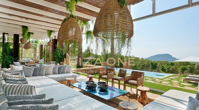 Nieuw gebouwde luxe villa met uitzicht op de zee, het landschap en Formentera te huur, Ibiza