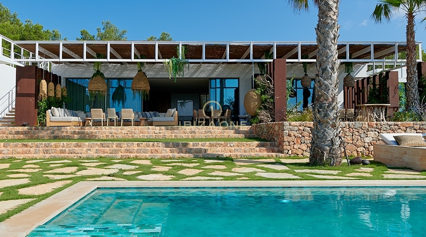 Newly built luxury villa with views of the sea, the countryside and Formentera for rent, Ibiza
