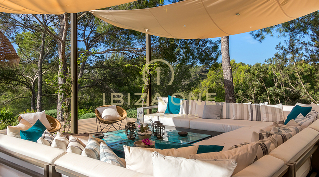 Nieuw gebouwd luxe vakantiehuis met privacy en uitzicht op zee te huur, Ibiza