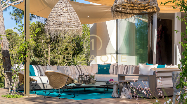 Nuova proprietà di lusso per le vacanze con privacy e vista sul mare in affitto, Ibiza