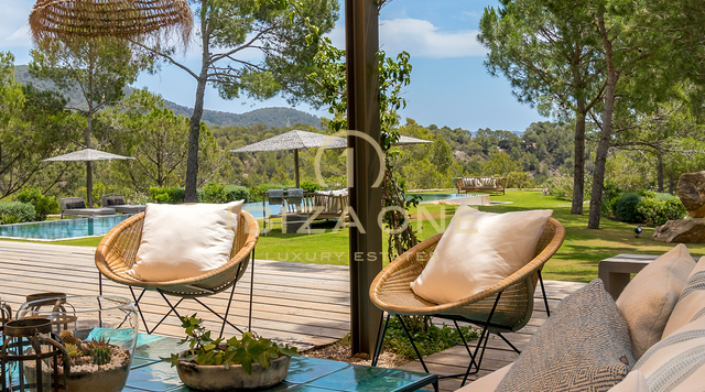 Nuova proprietà di lusso per le vacanze con privacy e vista sul mare in affitto, Ibiza