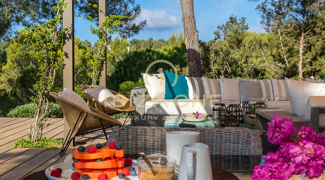 Nuova proprietà di lusso per le vacanze con privacy e vista sul mare in affitto, Ibiza