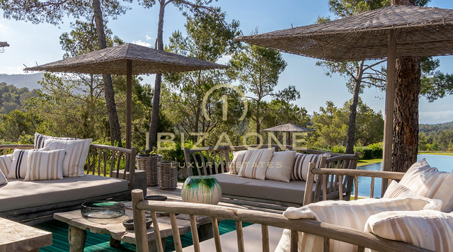 Nieuw gebouwd luxe vakantiehuis met privacy en uitzicht op zee te huur, Ibiza