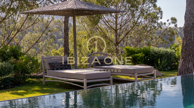 Nuova proprietà di lusso per le vacanze con privacy e vista sul mare in affitto, Ibiza