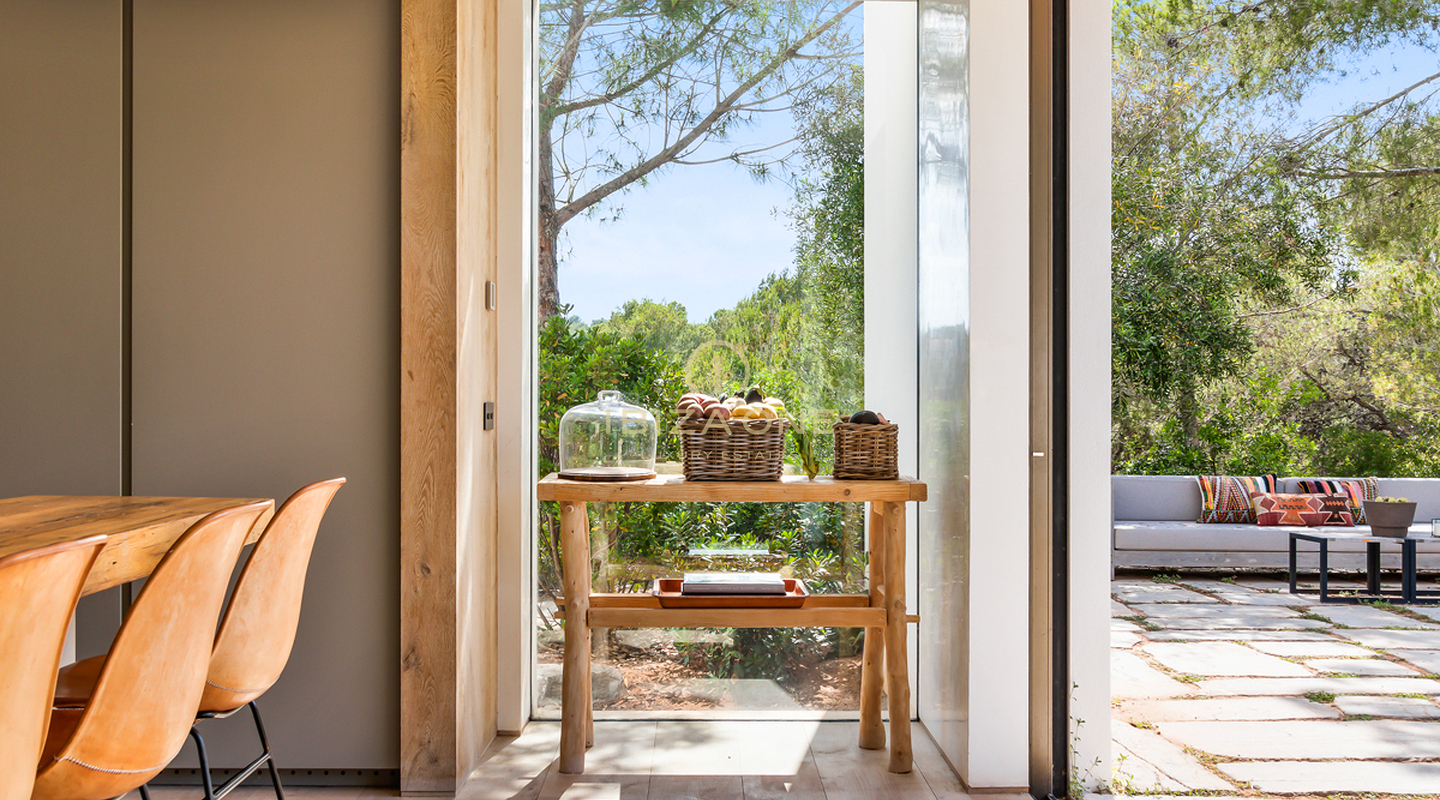 Nuova proprietà di lusso per le vacanze con privacy e vista sul mare in affitto, Ibiza