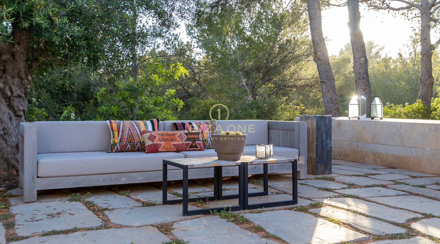 Neu gebautes Luxus-Ferienanwesen mit Privatsphäre und Meerblick zu vermieten, Ibiza