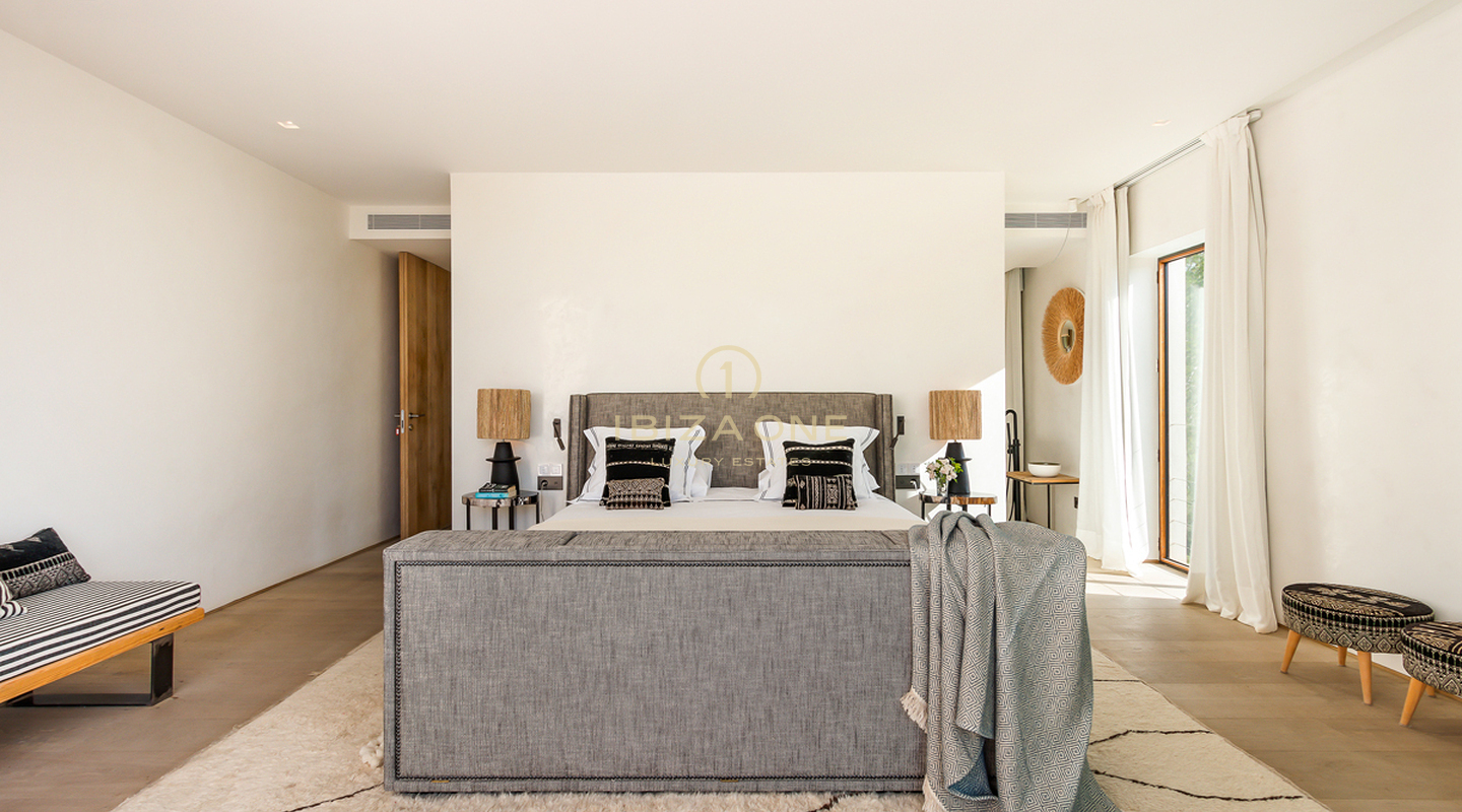 Nieuw gebouwd luxe vakantiehuis met privacy en uitzicht op zee te huur, Ibiza