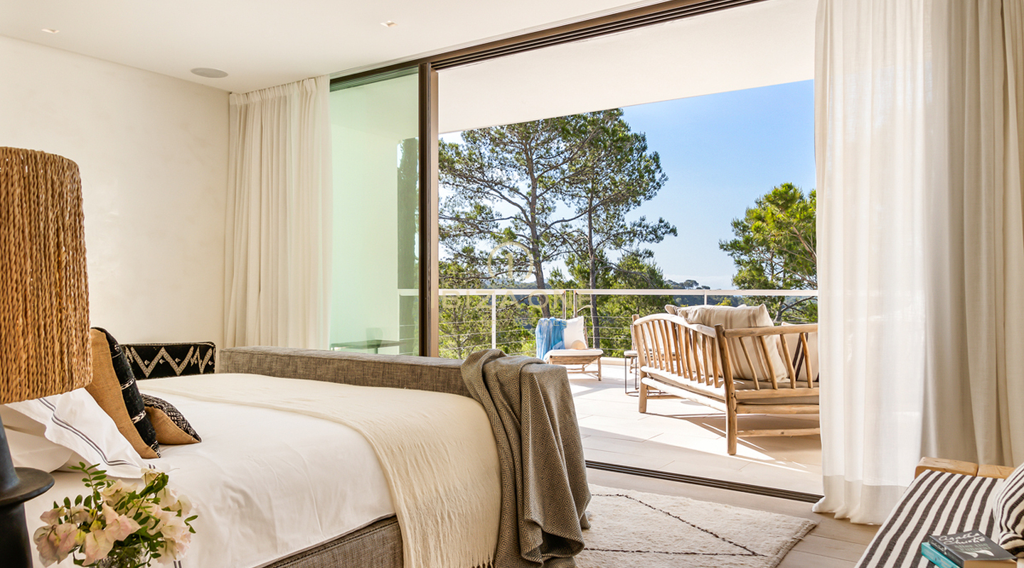 Nieuw gebouwd luxe vakantiehuis met privacy en uitzicht op zee te huur, Ibiza