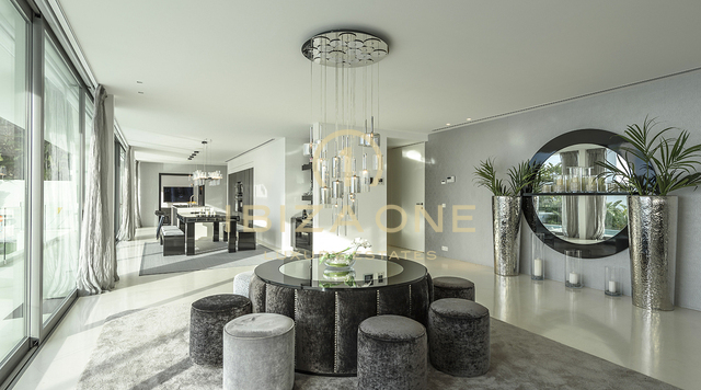 Moderna villa di lusso con accesso al mare a pochi minuti dalla città di Ibiza in affitto, Ibiza - questa casa di lusso è anche in vendita, Ibiza