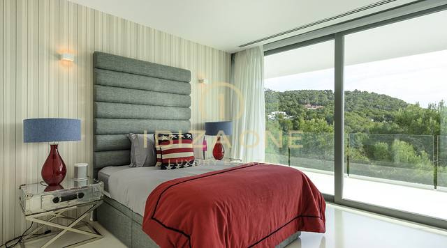 Villa de luxe moderne avec accès à la mer à quelques minutes de la ville d'Ibiza à louer, Ibiza - cette maison de luxe est également à vendre, Ibiza