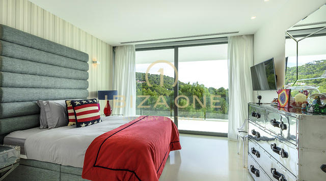 Moderna villa de lujo con acceso al mar a pocos minutos de la ciudad de Ibiza en alquiler, Ibiza - esta casa de lujo también está a la venta, Ibiza