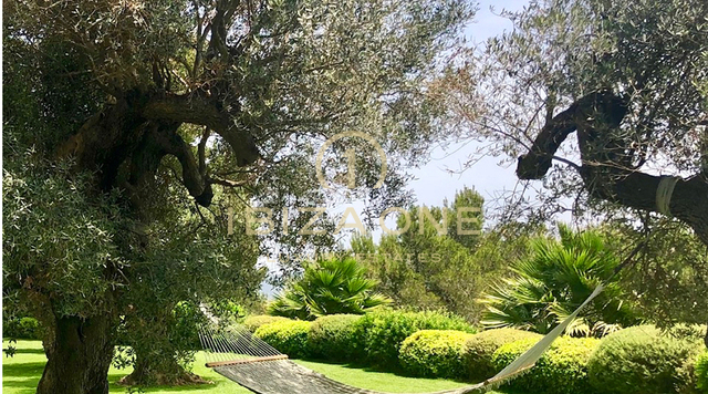 Propiedad de lujo en una excelente ubicación con vistas al mar en venta