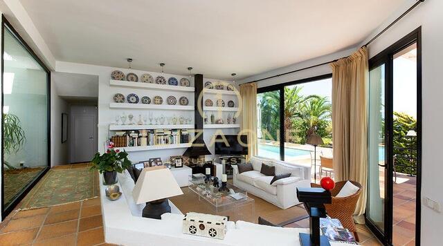 Moderne Meerblick Villa in toller Lage zum Verkauf