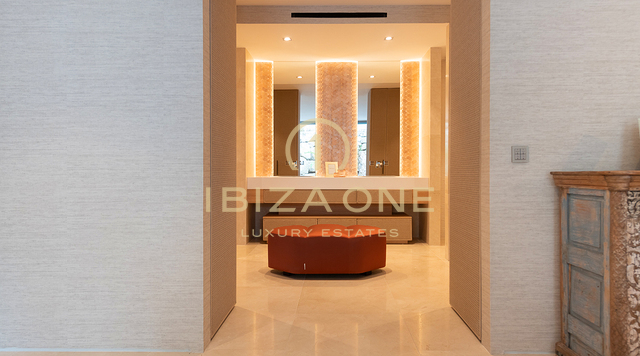 Joyau d'Ibiza – Propriété de prestige avec vue panoramique sur la mer et intimité totale à Santa Eulalia, Ibiza
