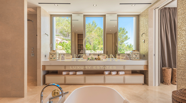 Ibiza Crown Jewel – Mega Finca con Vistas Panorámicas al Mar y Total Privacidad en Venta en Sta. Eulalia, Ibiza