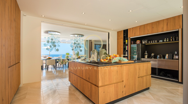 Het kroonjuweel van Ibiza – Megalandgoed met panoramisch uitzicht op zee en volledige privacy in Sta. Eulalia te koop, Ibiza.