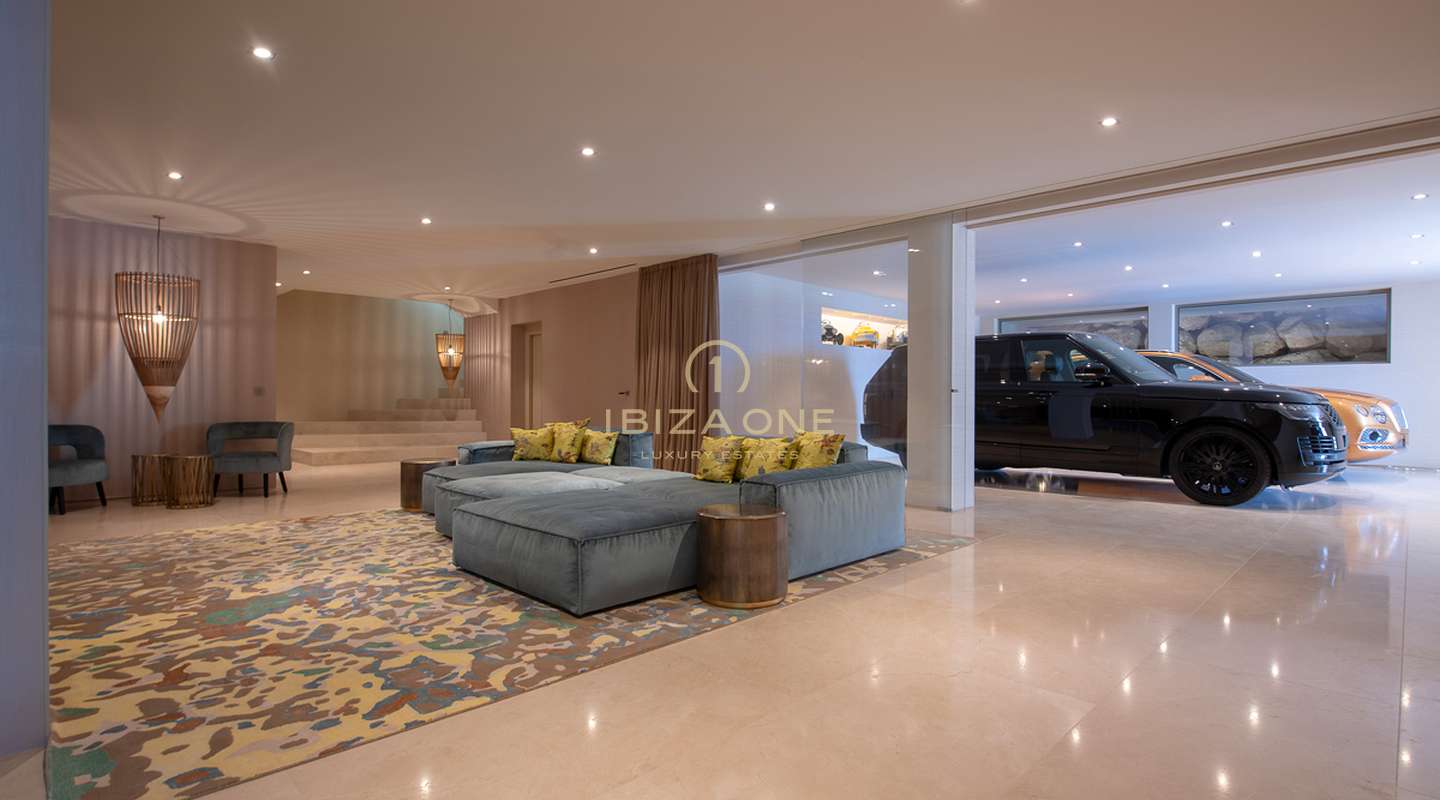 Joyau d'Ibiza – Propriété de prestige avec vue panoramique sur la mer et intimité totale à Santa Eulalia, Ibiza