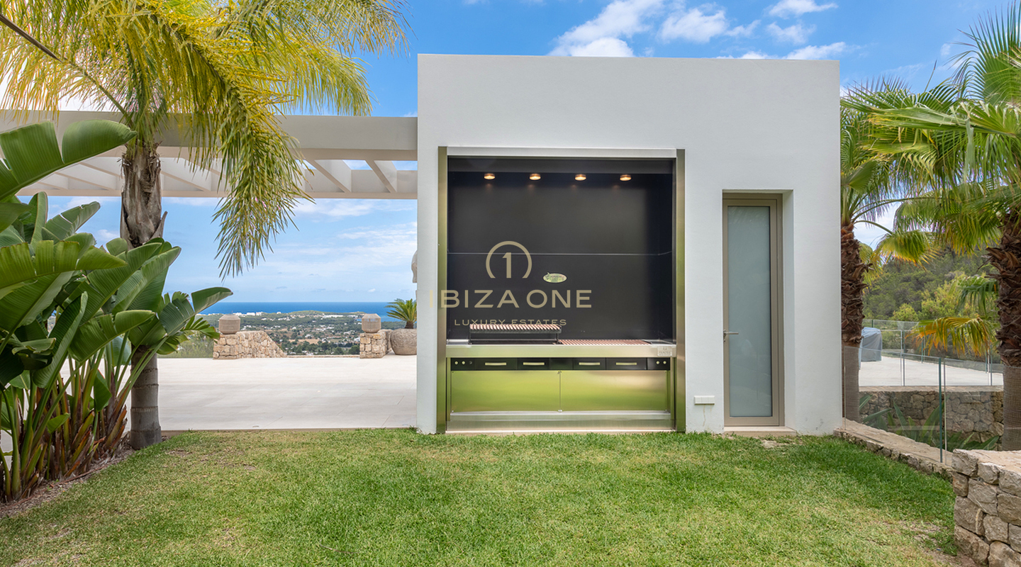 Het kroonjuweel van Ibiza – Megalandgoed met panoramisch uitzicht op zee en volledige privacy in Sta. Eulalia te koop, Ibiza.