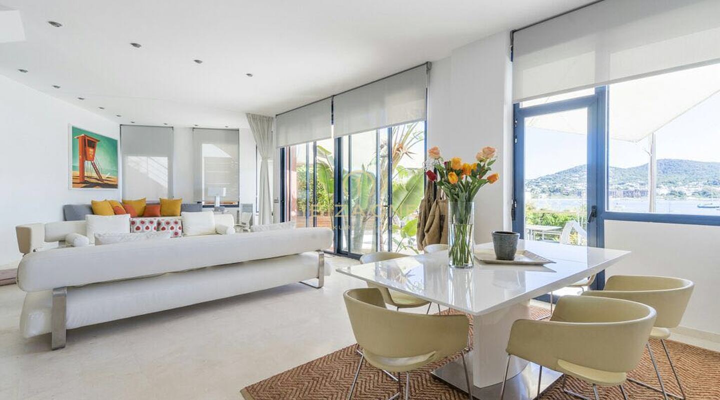 Apartment in erster Meereslinie mit privatem Meerzugang zu vermieten, Ibiza