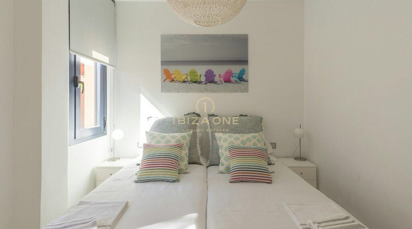 Appartamento in prima linea con accesso privato al mare in affitto, Ibiza