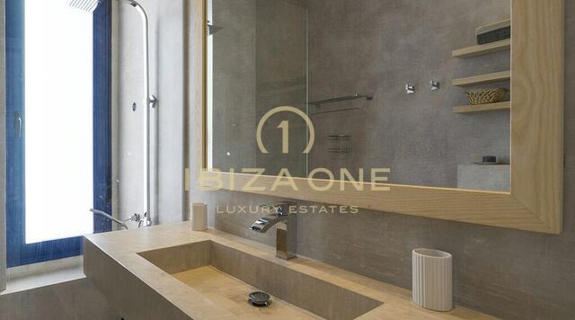 Appartamento in prima linea con accesso privato al mare in affitto, Ibiza